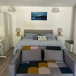 Basement * בלינה