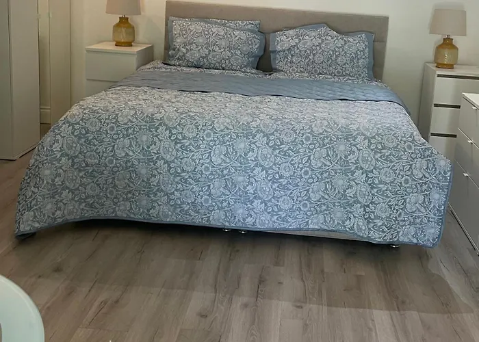 Basement * בלינה