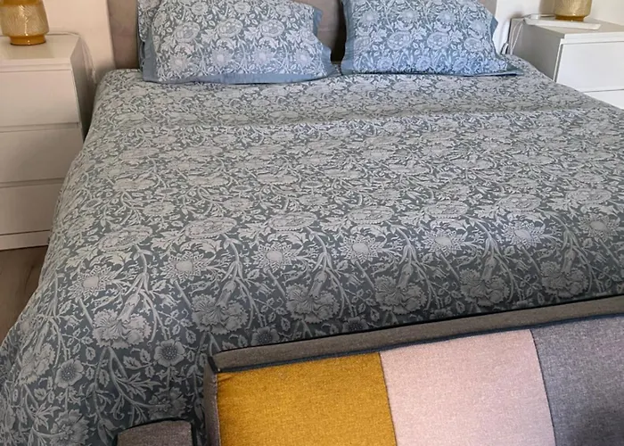 Basement 아파트 발리나